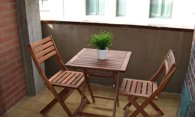 Sabadell Apartamento | APARTAMENTO CENTRICO, A 2 MINUTOS DEL METRO, OPTIMO PARA VISITAR BARCELONA