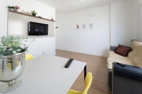 Zona 01 Apartamento | Central até 4 hóspedes - RC1902