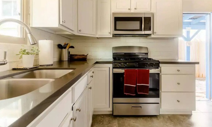Palo Verde Casa | Central Casita with pool/hot tub and pet friendly