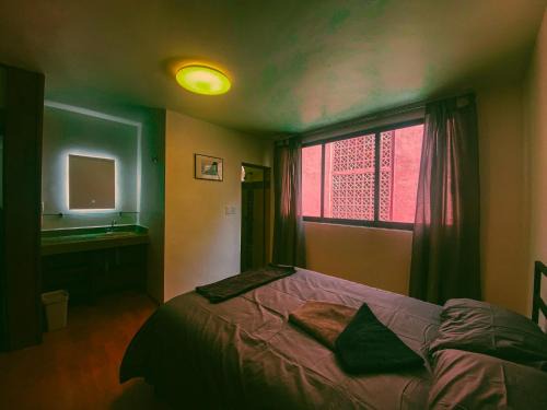 Ixtacalco Apartamento | Central & Cozy Studio with Rooftop View 1