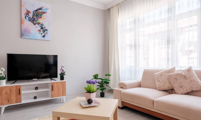 Mecidiyekoy Apartamento | Central Flat with Balcony 2 min to Trump Towers
