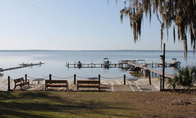 Candler Casa | Central Florida, Winter Get Away, near the Villages, on beautiful Lake Weir.
