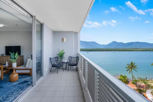 Cairns Central Business District Apartamento | Central Haven Couples Retreat at Harbour Lights