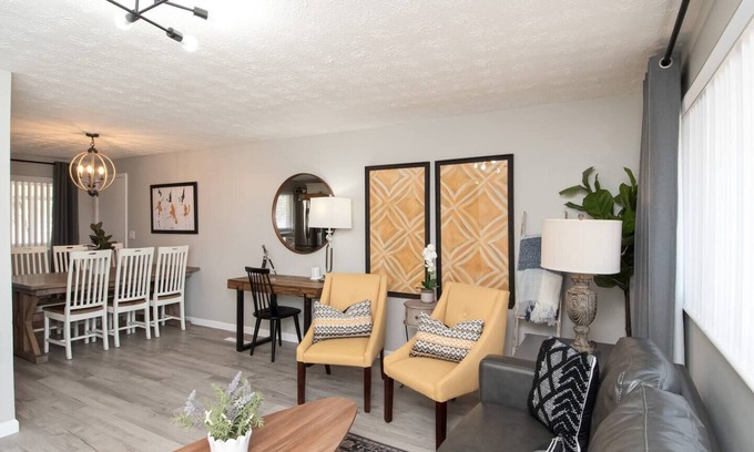 Huber Heights Casa | Central Location-Patio-Fenced Yard-Pet Friendly