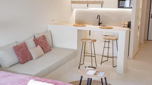 Psirri Apartamento | Central Luxurious Athens Suites- walk to Acropolis - by Good Life suites