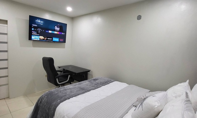 Eastwood Park Apartamento | Central Modern 1Bedroom Apartment for 4 with secure parking