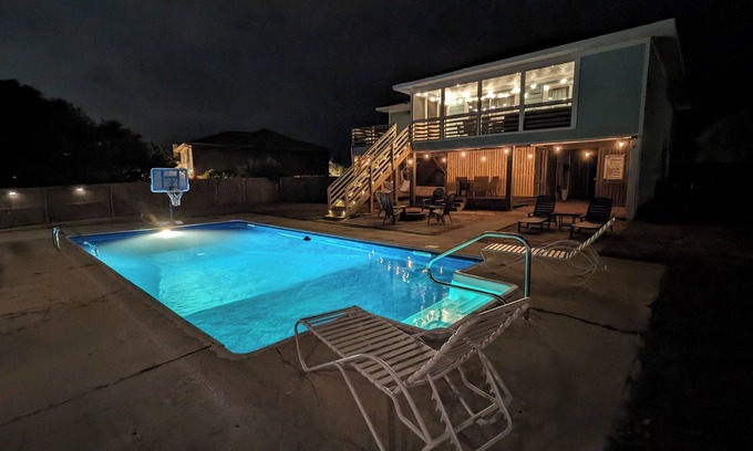 Sea Scape Casa | Central OBX - Pool, Beach, Mini Golf, 2 Suites, Patio, Relax in the Outer Banks
