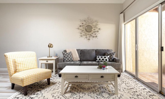 Camelback East Casa | Central Phoenix Townhome