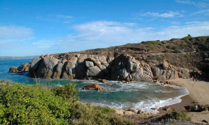 Port Elliot Villa | Charteris House - Port Elliot