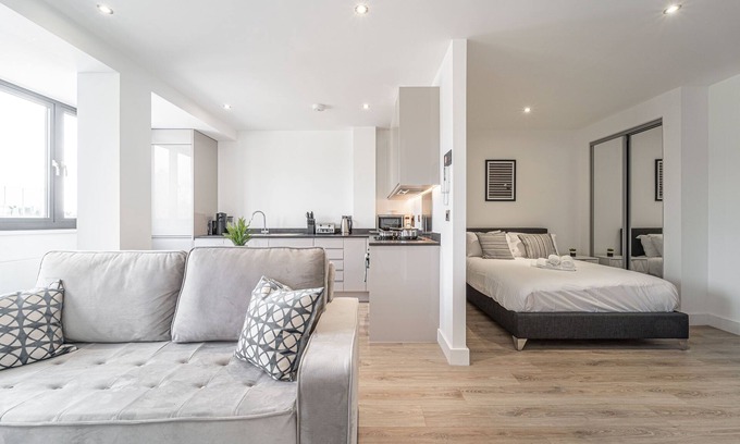 Barnt Green Apartamento | Central Solihull Studio | NEC, Airport | Free Parking