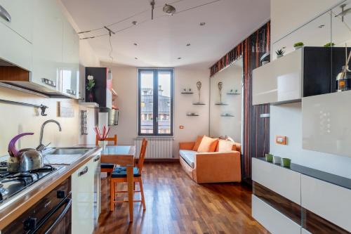 Gioia Apartamento | [CENTRAL STATION-DUOMO] Design, WiFi and Netflix