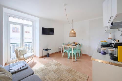 Setubal Apartamento | Central Stay, 10 Min to Beach, By TimeCooler
