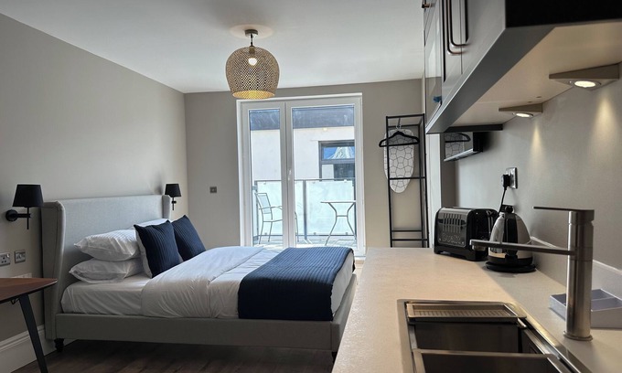 Riverside Apartamento | Central Studios