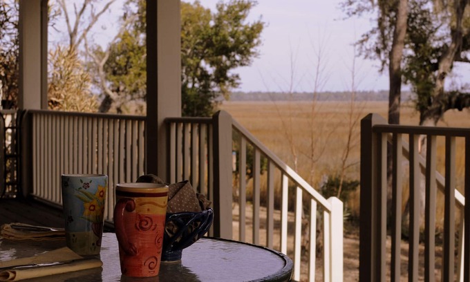 Knowles Island Plantation Cabaña | Marshfront, admite mascotas, en el centro de los refugios, Parris Island, HH Island, Beaufort
