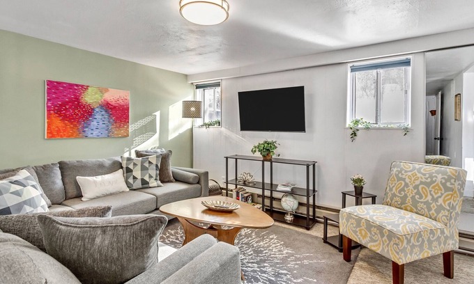 Sugar House Casa | Central to SLC, Economical, Close to Canyons