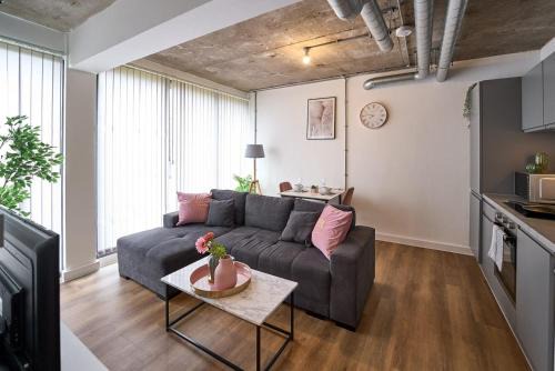 Warrington Apartamento | Central Warrington Stay Stylish 1BR Apartment