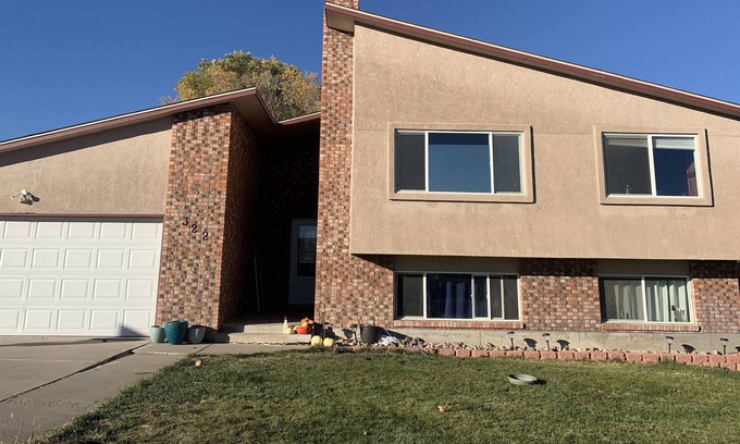Cheyenne Meadows Casa | Centrally located One of a kind home
