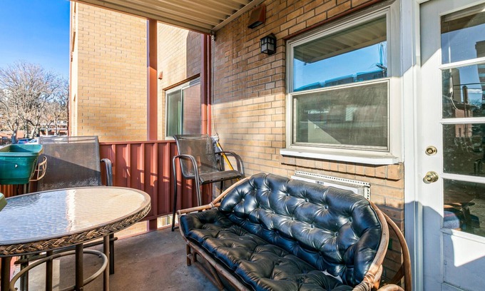 Capitol Hill Condominio | Centrally located, 15 min walk to DT w/ Parking