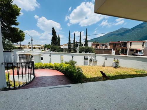 Contry Casa | Centrally located and spacious residence for up to 30 people!