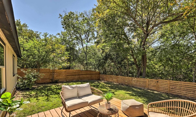 Franklin Park Casa | Centrally Located Austin Home w/ Large Yard!