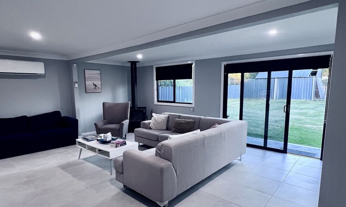 Wellington Casa | Centrally located charming home away from home