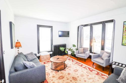 Munjoy Hill Apartamento | Centrally located East End & off-street parking