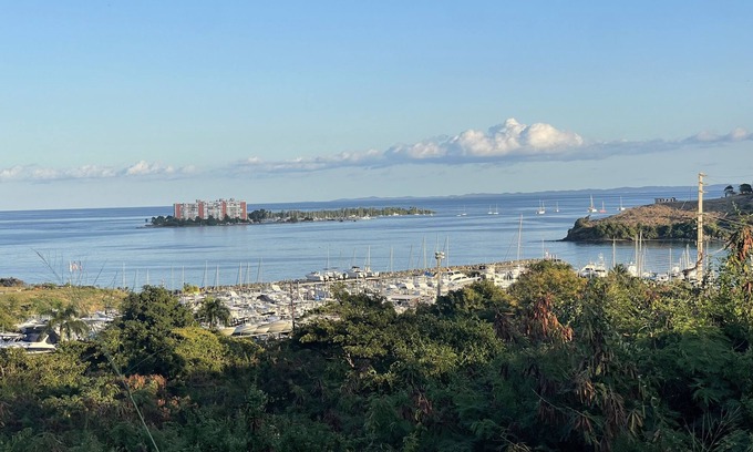 Quebrada Fajardo Apartamento | Centrally Located in Beach Town