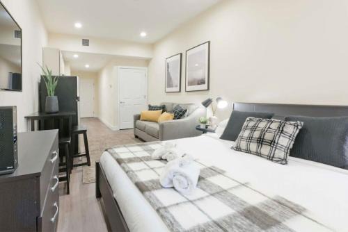 Downtown Boston Apartamento | Centrally Located Loft Walk Anywhere Pets OK