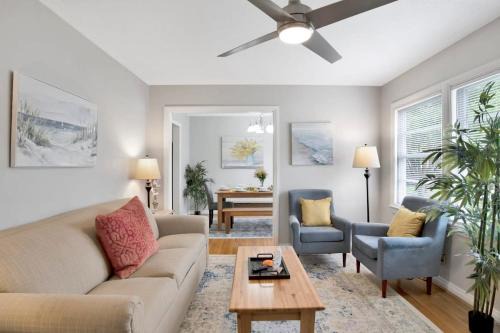Mobile Casa | Centrally Located Midtown Cottage-HistoricDistrict