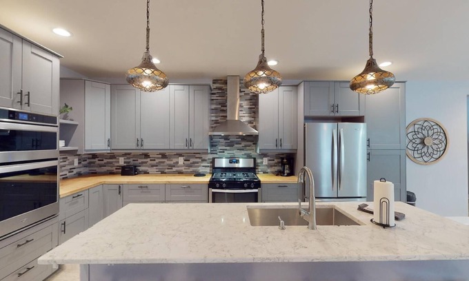 Clear Lake Casa | Centrally Located - Renovated and Roomy!