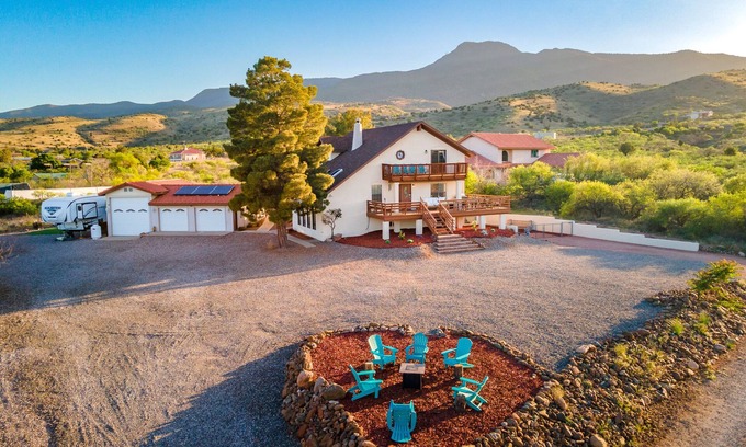 Clarkdale Casa | Centrally located, spacious home with private en suite, man cave and views!