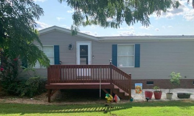 Hickory Casa | Centrally located to everything!!!