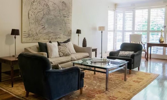 Toorak Casa | Centrally located Toorak Apartment