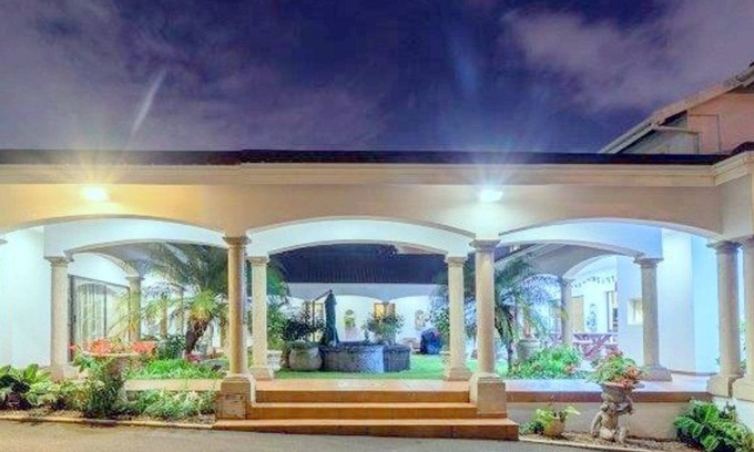 Durban North Cama Y Desayuno | Centre Court B & B