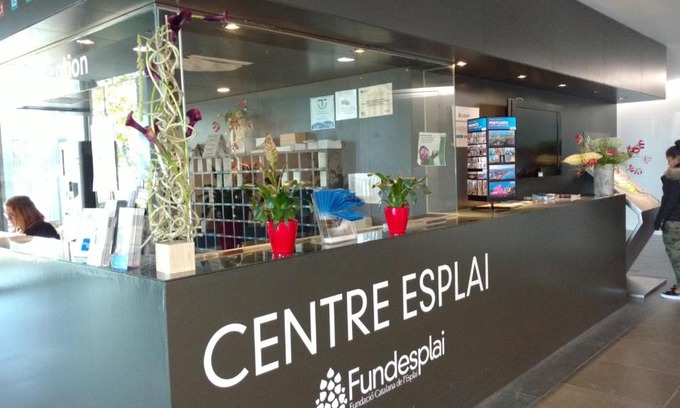El Prat de Llobregat Hostal | Centre Esplai Albergue
