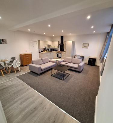 Whitchurch Apartamento | Centre of the town
