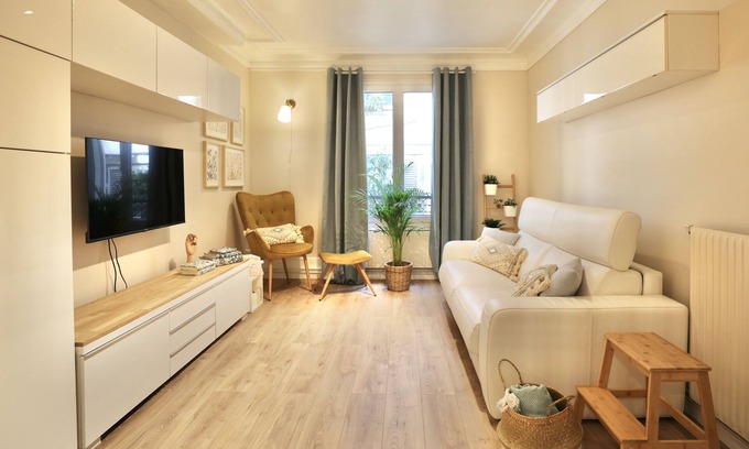 Quartier de la Porte-Saint-Denis Apartamento | Centric and spring flat!
