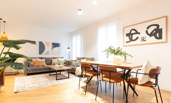 San Sebastian Centro Apartamento | ☆Centric Spacious⎮7 balconies⎮Brand new ⎮Aircon ☆