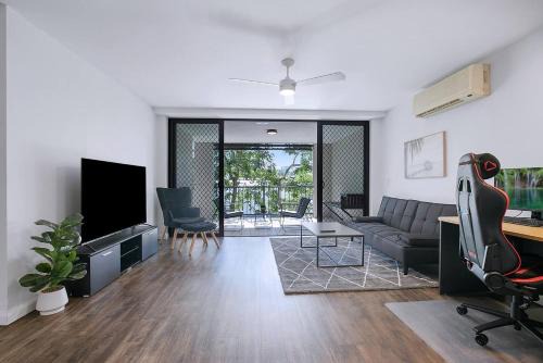 Toowong Apartamento | Centro at Toowong - Modern Spacious Living with Pool