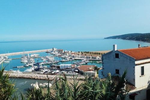Rodi Garganico Apartamento | Centro Storico 5 minuti a piedi dalle spiagge ristruttarato a nuovo Hystorical Apartment 5 minutes by step to the beaches