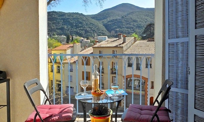 Ceret Apartamento | Llena de sol Apt, Centro Antiguo Ceret, Espectacular Balcón Vista