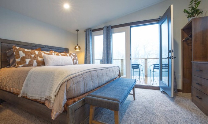 Snowshoe Casa | Cerulean House-Cozy new construction on Snowshoe Mountain