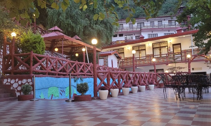 Mussoorie Complejo | Ceyone Classic Fall Resort