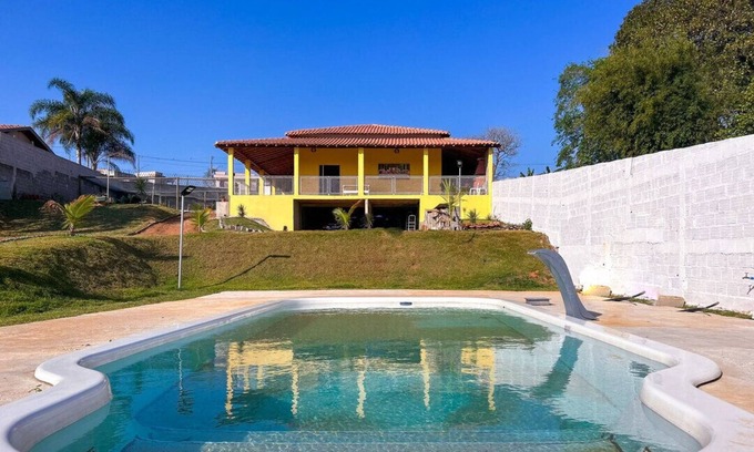 Caixa d'Agua Casa | Chácara com piscina, churrasq e WiFi em Taubaté/SP