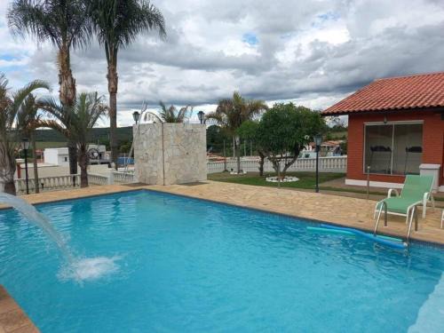 Perimetro Urbano Casa | Chácara em Sarapui com 5 quartos sendo 3 suítes