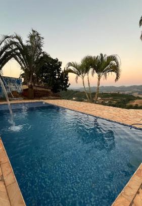 Serra Negra Casa | Chácara Mobíliada com Piscina