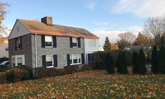 Utica Casa | Château Crestway, Utica, NY