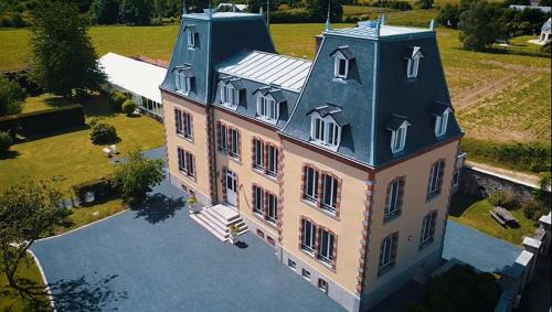 Canisy Casa | Château de Montmireil