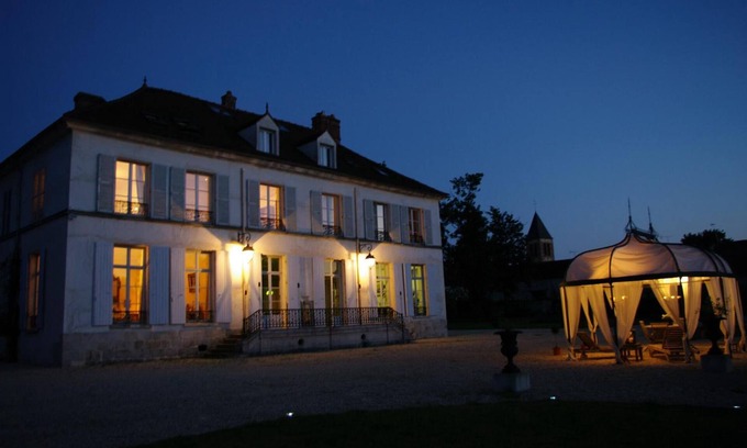 Pommeuse Cama Y Desayuno | Château de Pommeuse