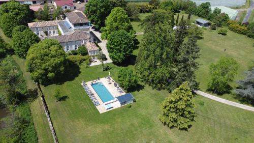 Saint-Seurin-de-Prats Cama Y Desayuno | Château Destinée